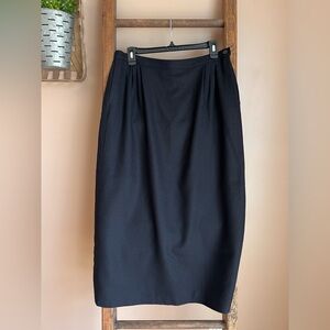 Vintage Pendleton Pencil Skirt 100% Wool, Fully lined with pockets, Black